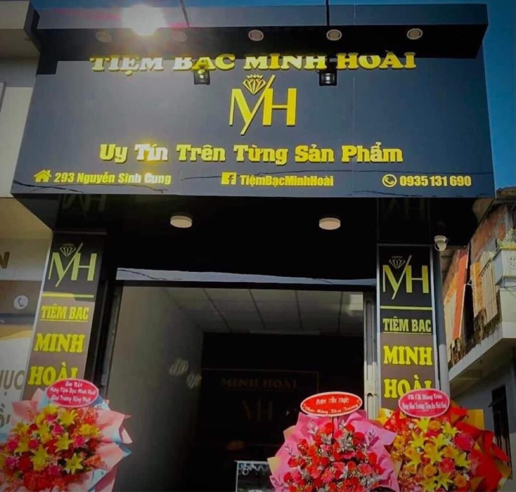 Tiệm Bạc Minh Hoài
