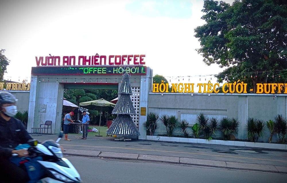 Quán cà phê Vườn An Nhiên, 485 Hà Huy Giáp, Quận 12, TP.HCM